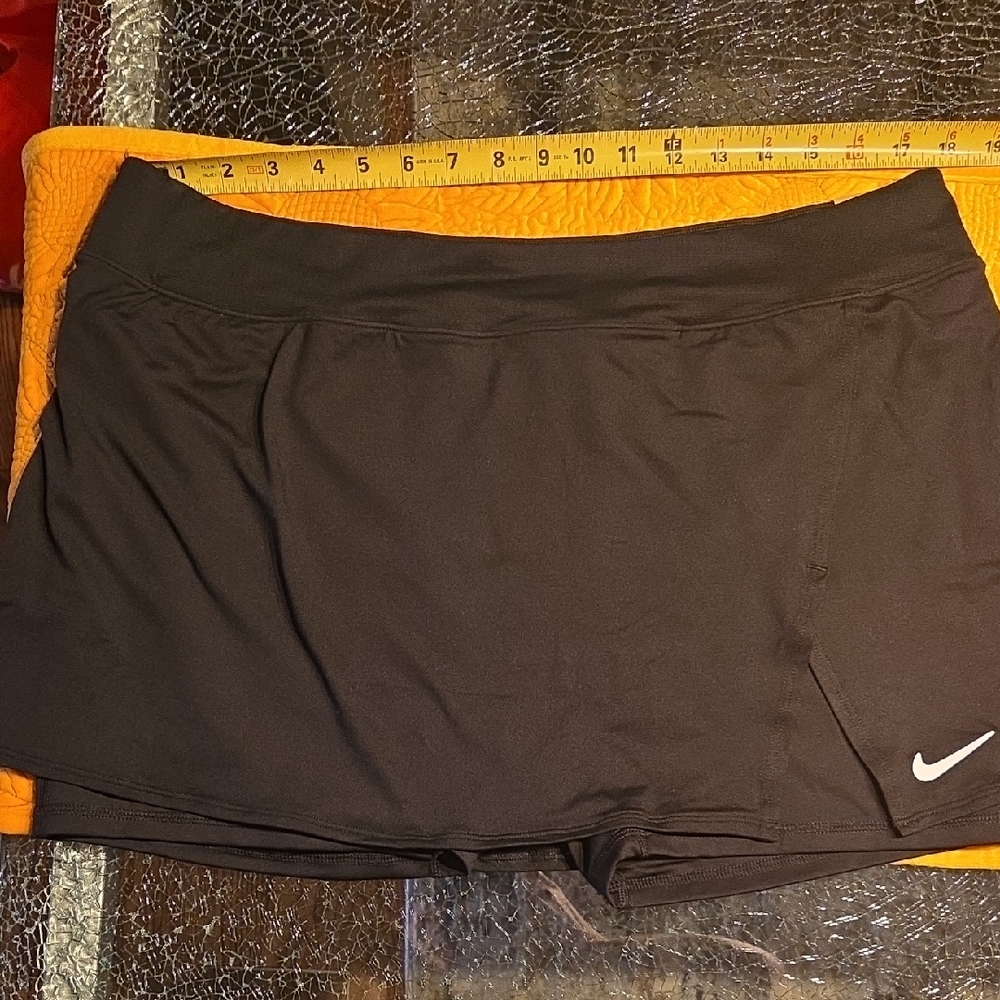 Nike Women's Black Skort